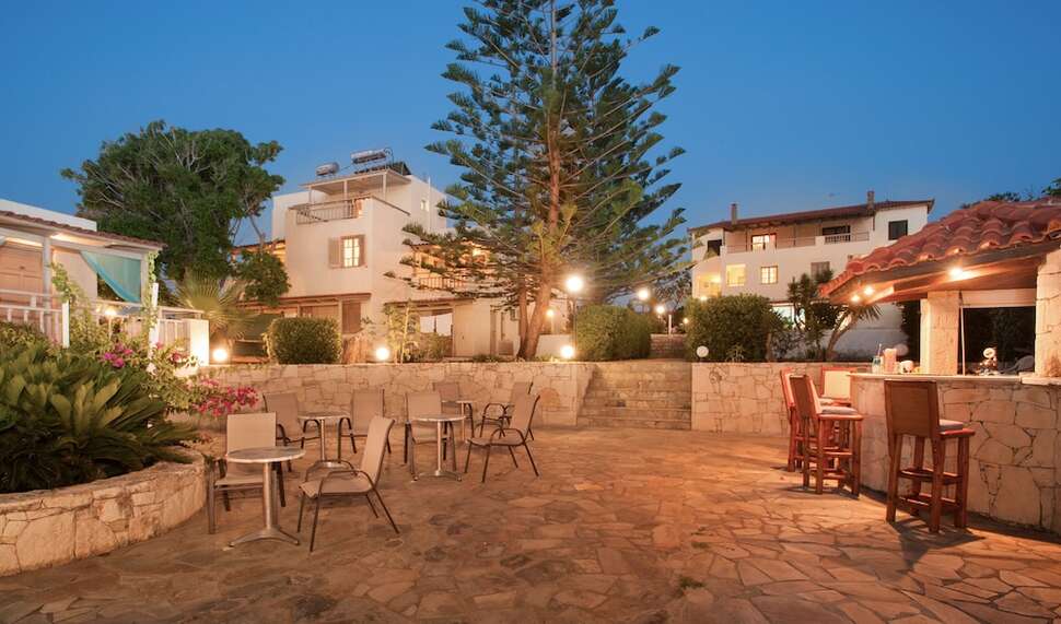 Ein Foto von der Terrasse im Panorama Seaview Apartments