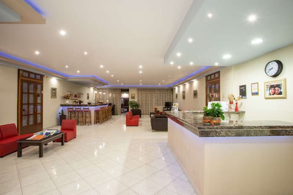 Een foto van het interieur van Meliton Hotel