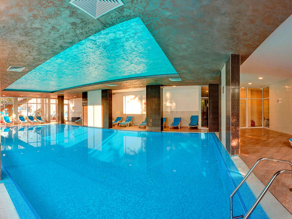 Ein Foto Slavey Hotel