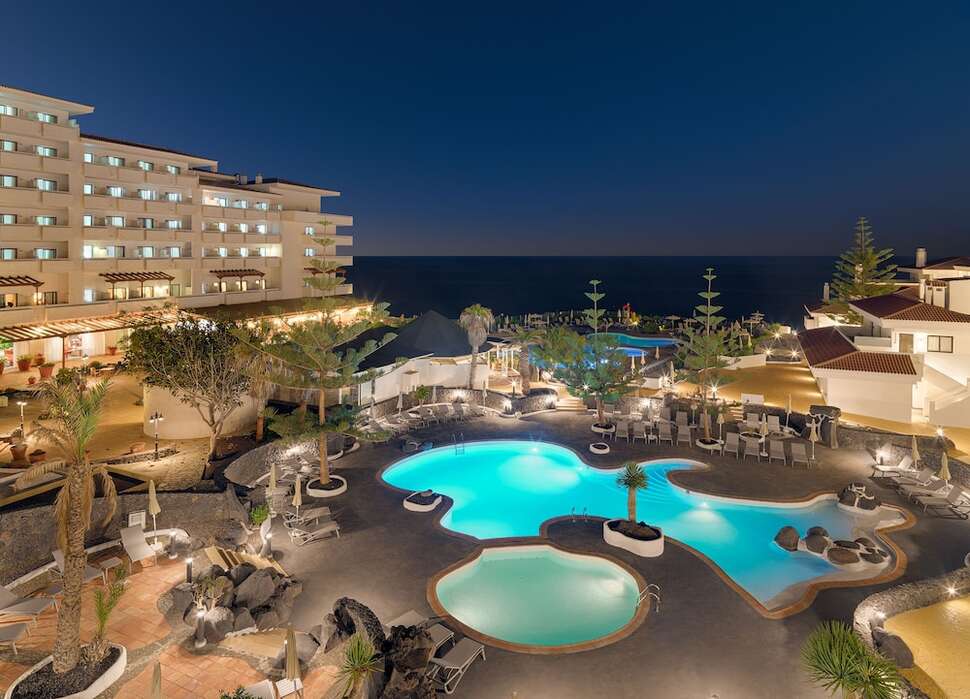 Een foto van de buitenkant van H10 Taburiente Playa