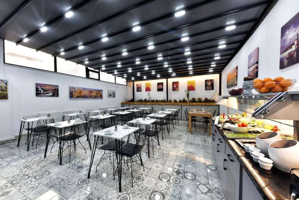 Een foto van Almina Inn Hotel