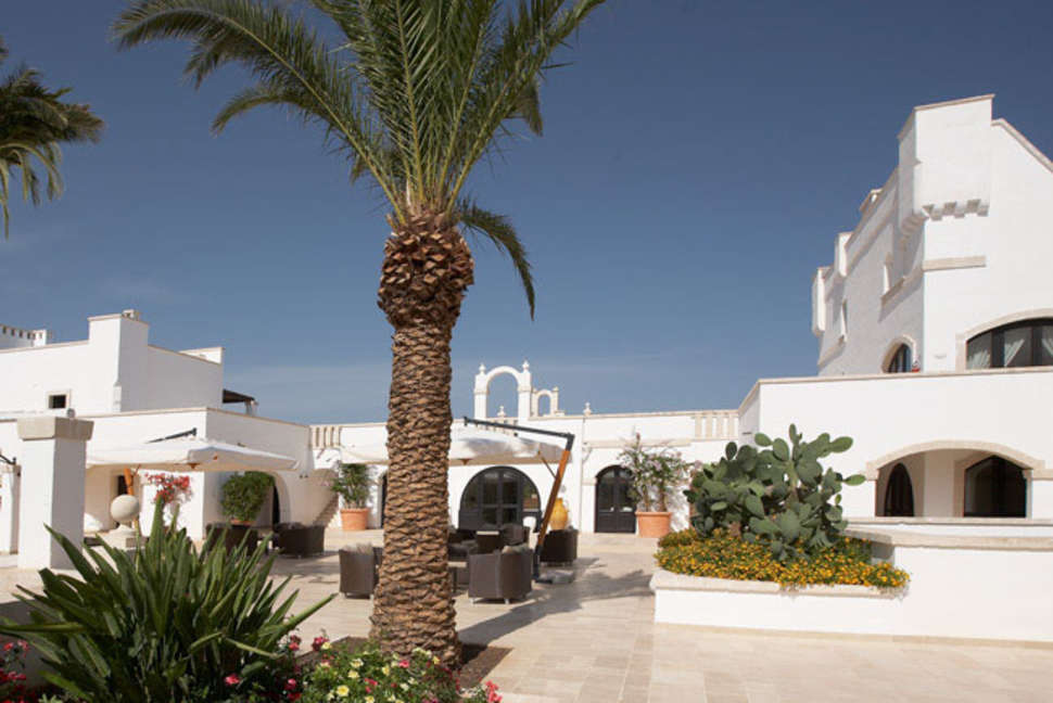 Ein Foto von der Terrasse im Borgobianco Resort & Spa