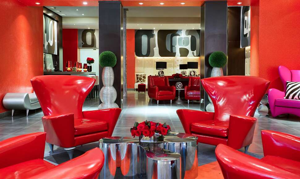 Een foto van het interieur van Ameritania Hotel