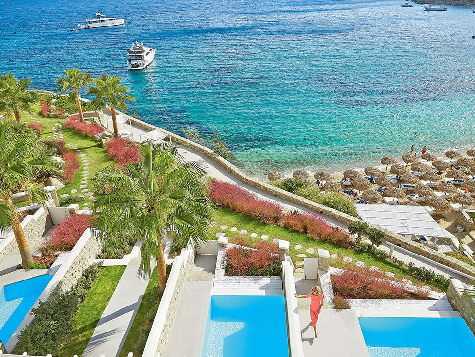Een foto van het zwembad bij Mykonos Blu Grecotel Boutique Resort