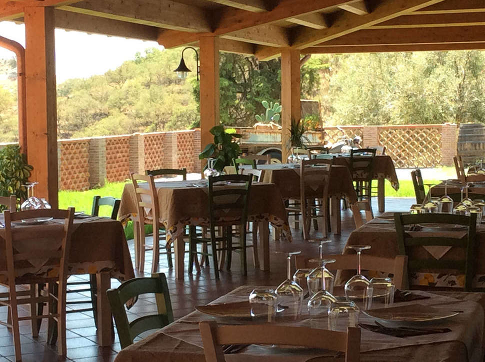 Een foto van het terras bij Agriturismo Valle Lumia