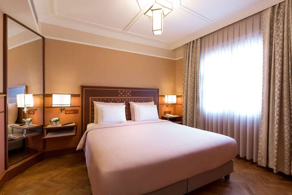 Ein Foto Lalahan Hotel
