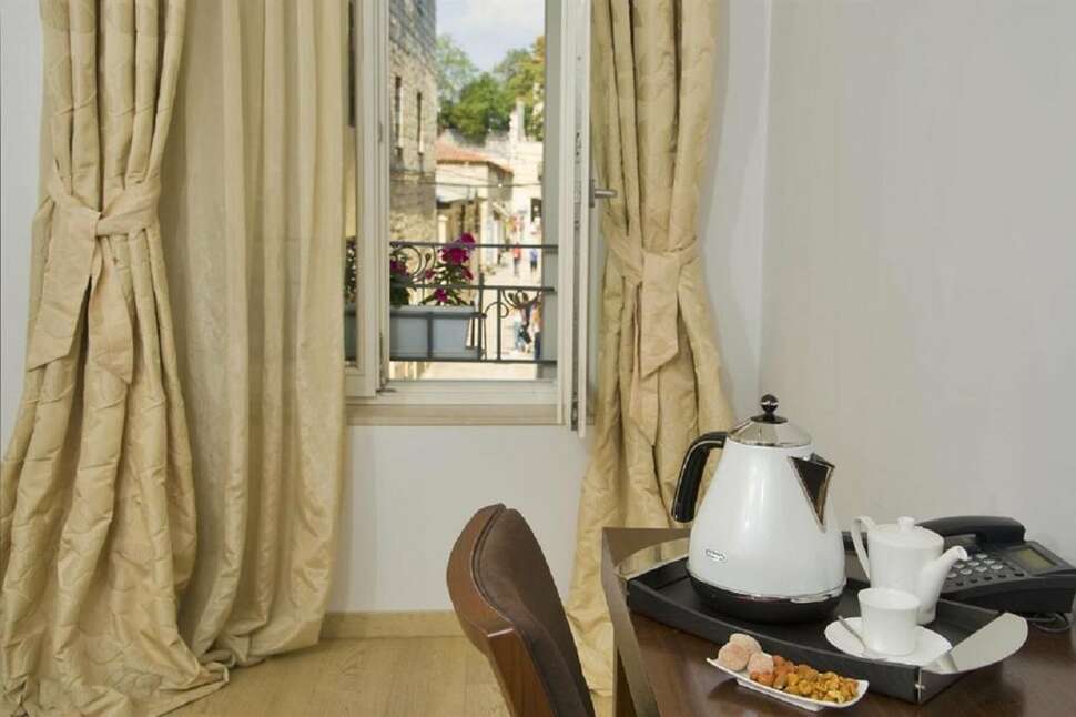 Een foto van Marmont Heritage Hotel
