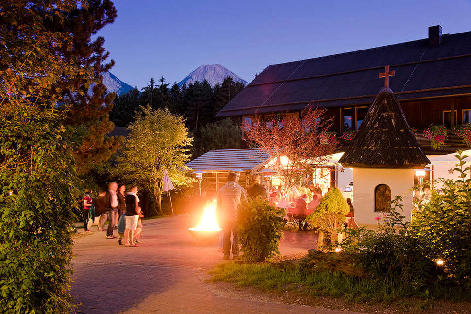 Een foto van de buitenkant van Vakantiepark Naturelhotel Schönleitn