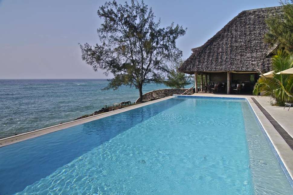 Een foto van het zwembad bij Sunshine Marine Lodge