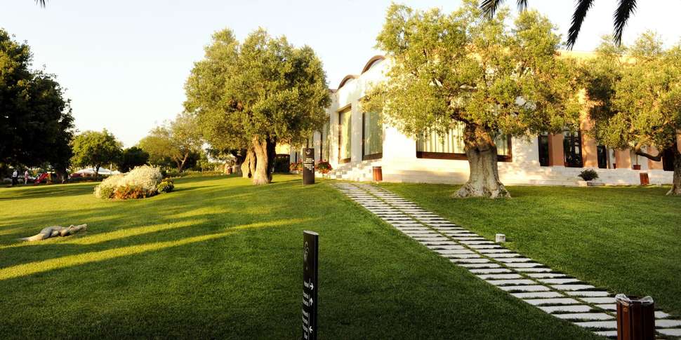 Een foto van het terras bij Gallipoli Resort