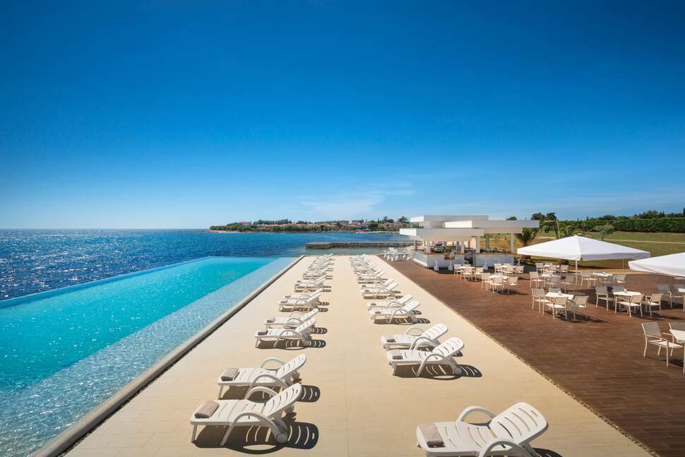 Ein Foto Aminess Vival Maestral Hotel