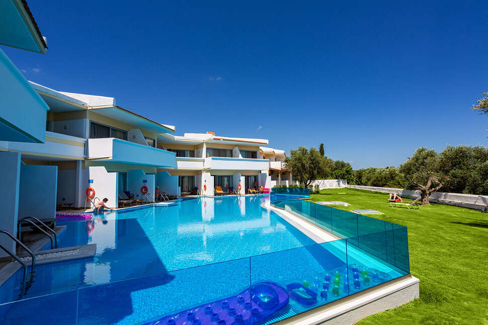 Een foto van het zwembad bij Lydia Maris Resort & Spa