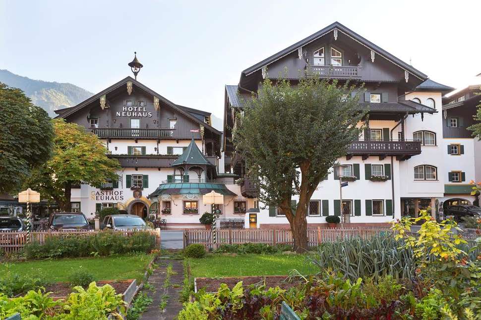 Een foto van de buitenkant van Neuhaus Zillertal Resort