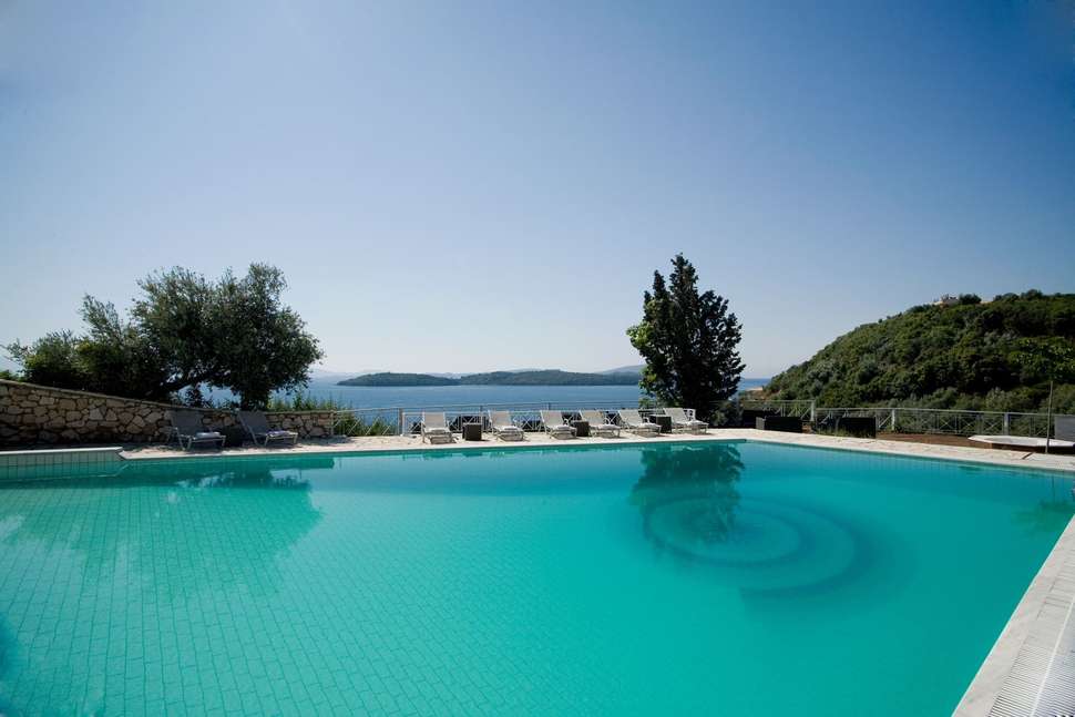 Ein Foto vom Pool im Red Tower Hotel