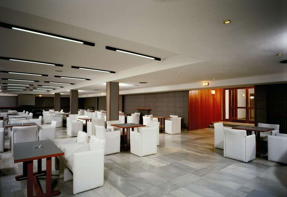 Een foto van het interieur van Hotel Garbi Park
