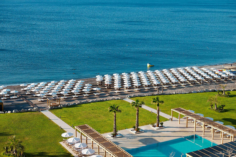 Ein Foto vom Pool im Mitsis Alila Exclusive Resort & Spa
