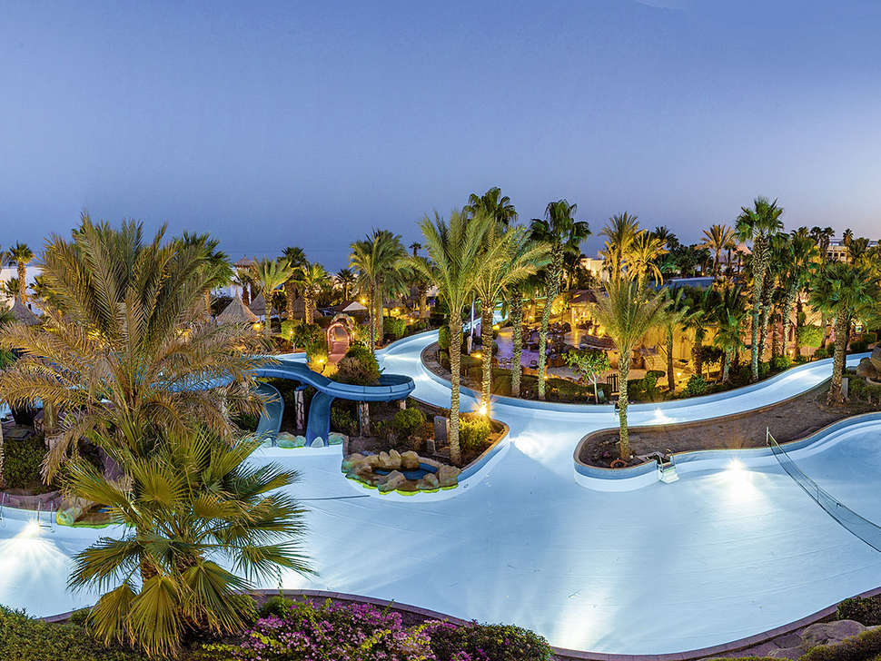 Een foto van het zwembad bij Pickalbatros Golf Beach Resort
