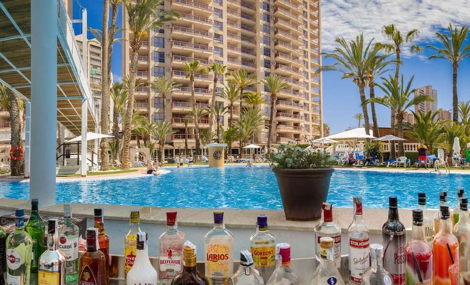 Een foto van het zwembad bij Magic Tropical Splash Aparthotel