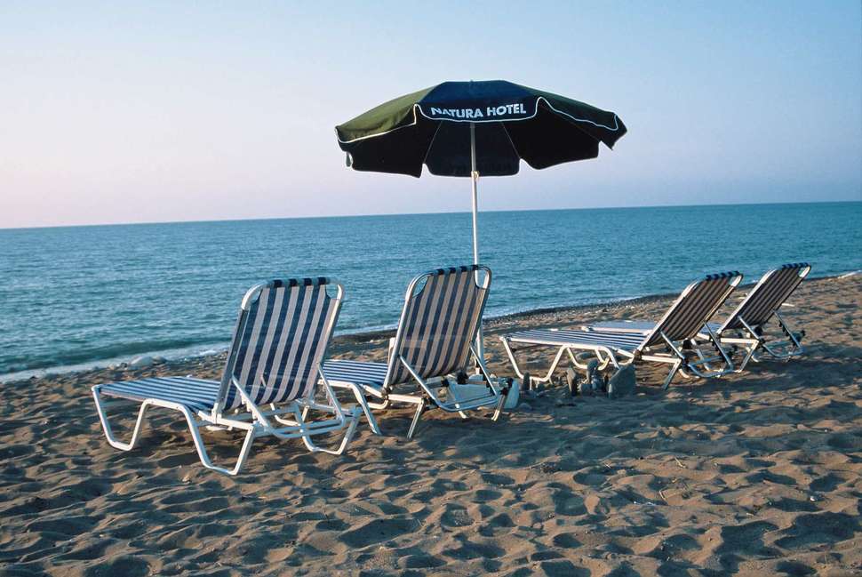 Een foto van het strand bij Natura Beach Hotel & Villas