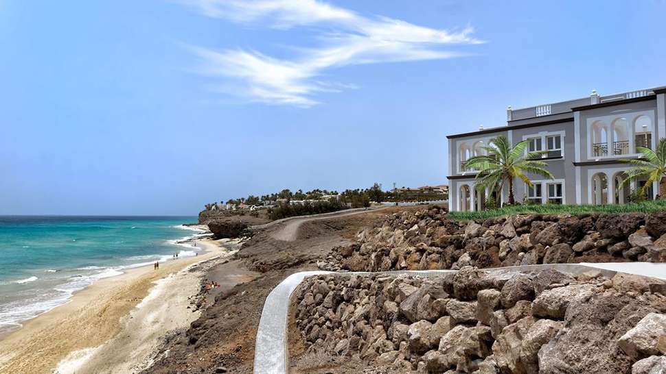 Een foto van het strand bij Royal Palm Resort & Spa