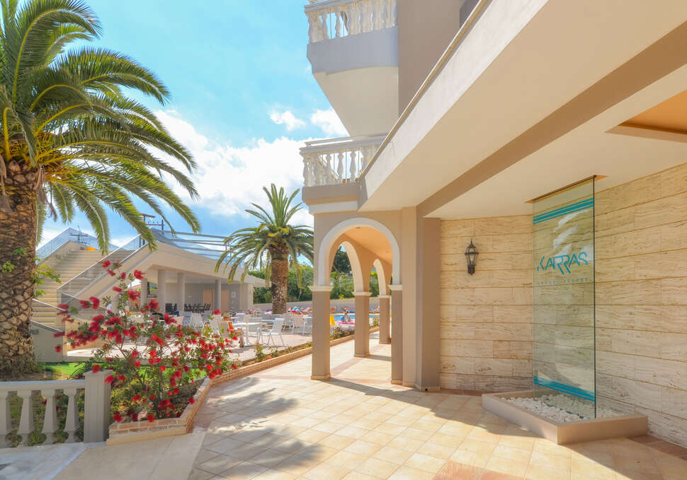 Ein Foto Karras Grande Resort