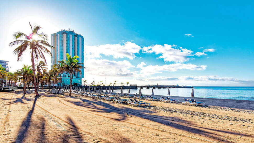 Een foto van de buitenkant van Arrecife Gran Hotel & Spa