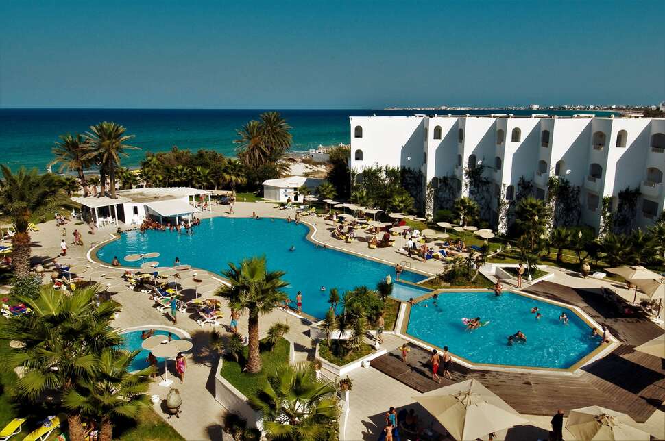 Ein Foto vom Pool im Thalassa Mahdia