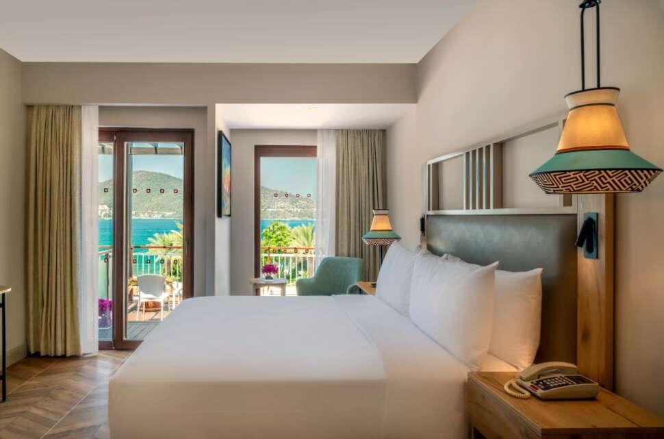 Ein Foto DoubleTree by Hilton Bodrum Isil Club Resort