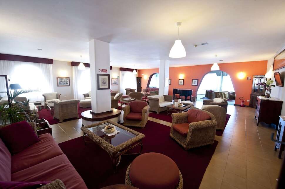 Een foto van het interieur van Hotel Degli Aranci Vieste