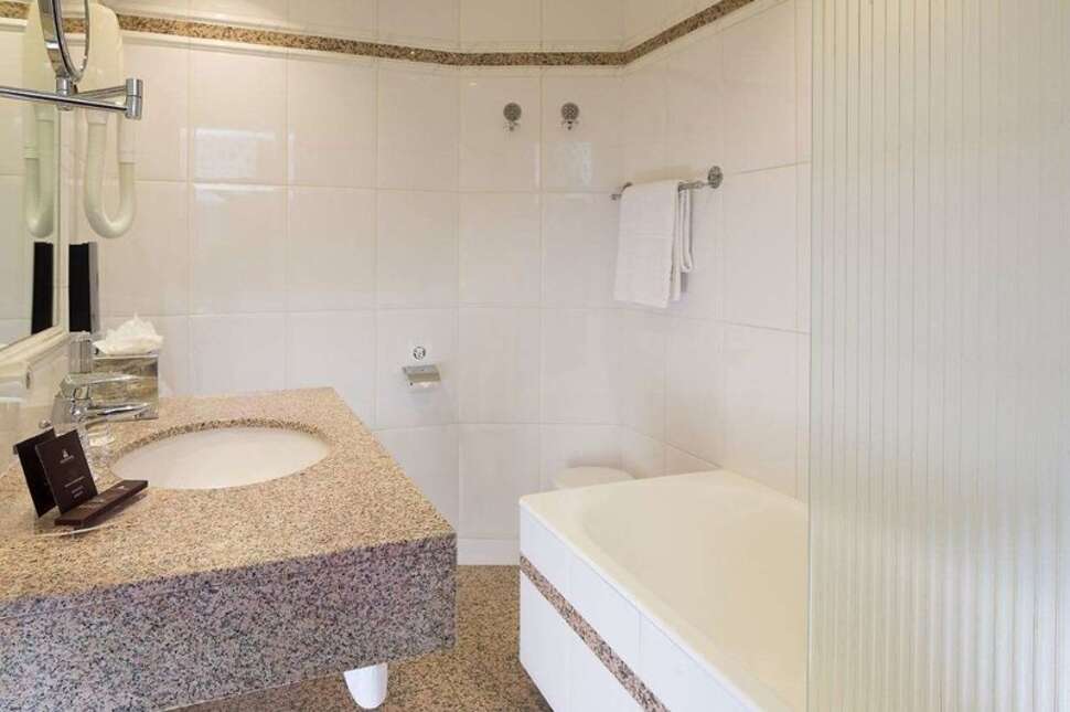 Een foto van Hotel Victor Hugo Paris Kleber