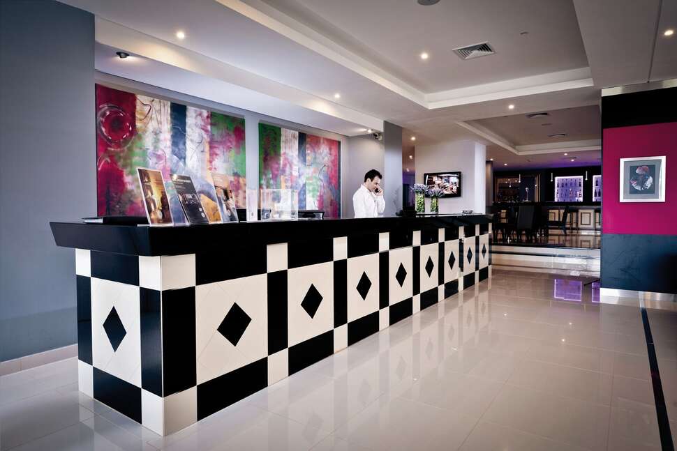 Een foto van het interieur van Vila Gale Atlantico