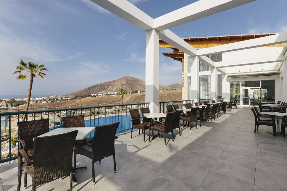 Ein Foto von der Terrasse im Alua Village Fuerteventura