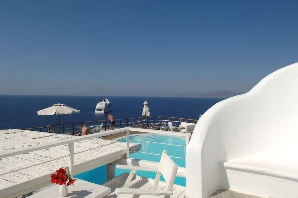 Een foto van het zwembad bij Mykonos View