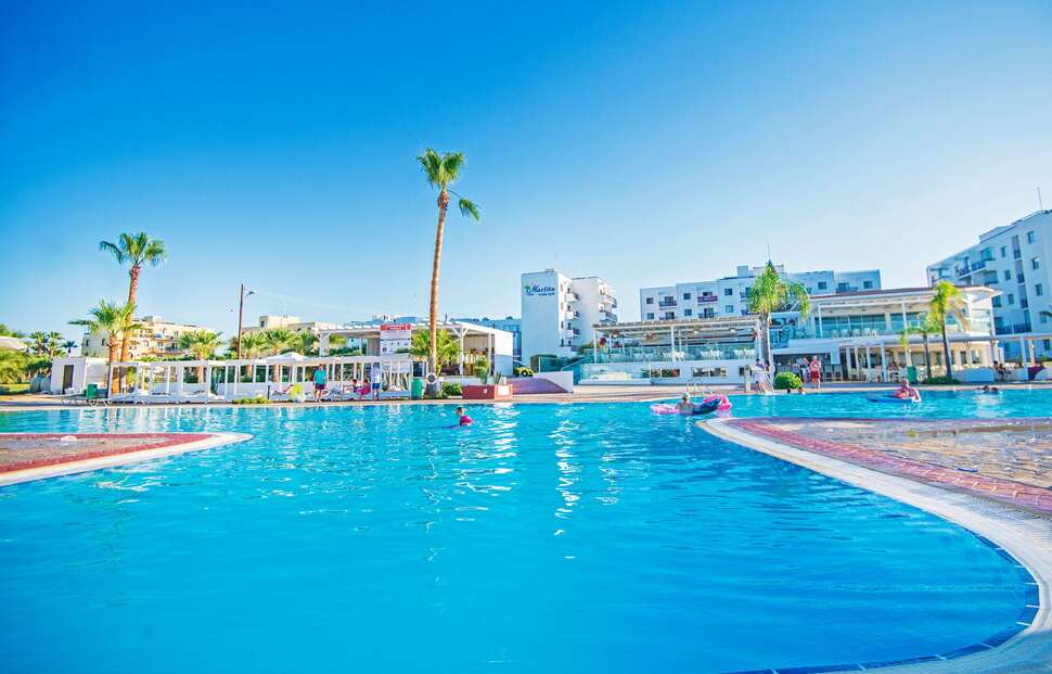 Ein Foto Marlita Beach Hotel Apartments