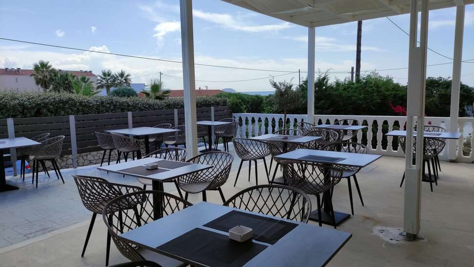 Een foto van California Beach Hotel