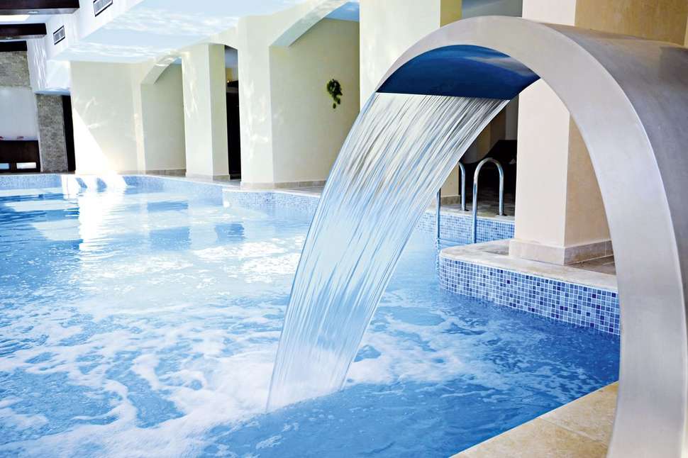 Een foto van het zwembad bij Marti Resort