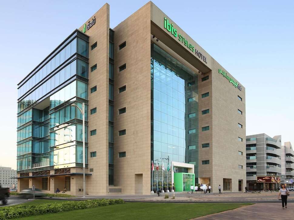 Ein Foto von der Außenansicht des Ibis Styles Dubai Jumeira