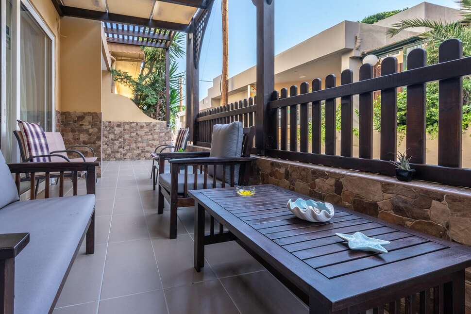 Ein Foto von der Terrasse im Filmar Hotel
