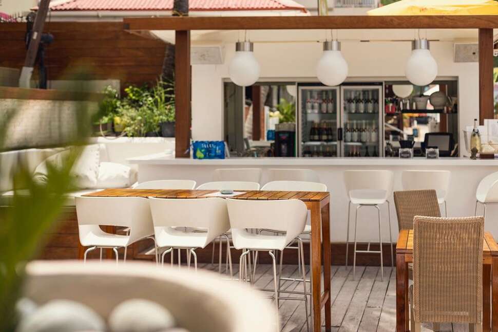 Een foto van Holland House Beach Hotel