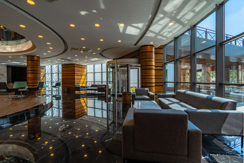 Een foto van Novel Centre Point Hotel