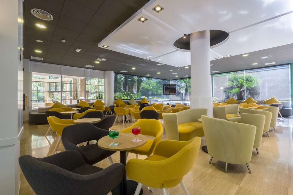 Een foto van Hotel California Palace