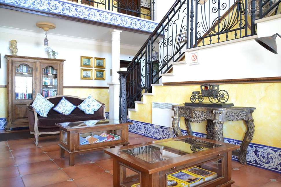 Een foto van het interieur van Hotel Dom Manuel I Residence