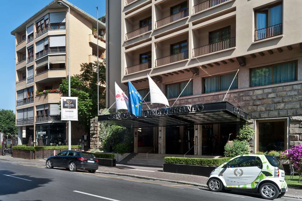 Ein Foto Grand Hotel Mediterraneo