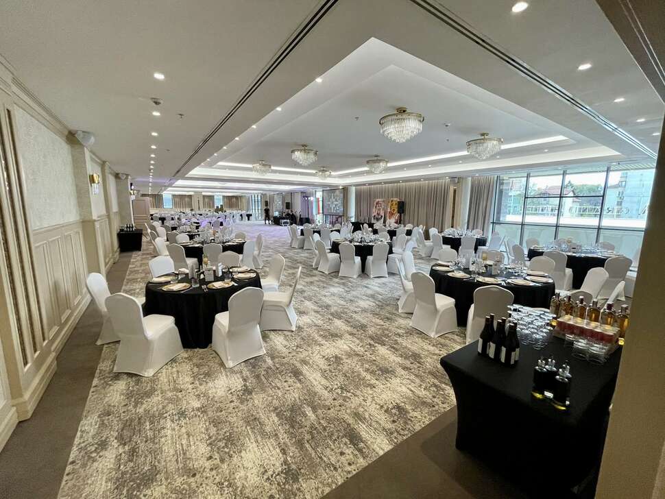Een foto van Astoria Grand Hotel