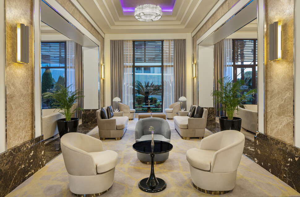 Een foto van het interieur van Susesi Luxury Resort
