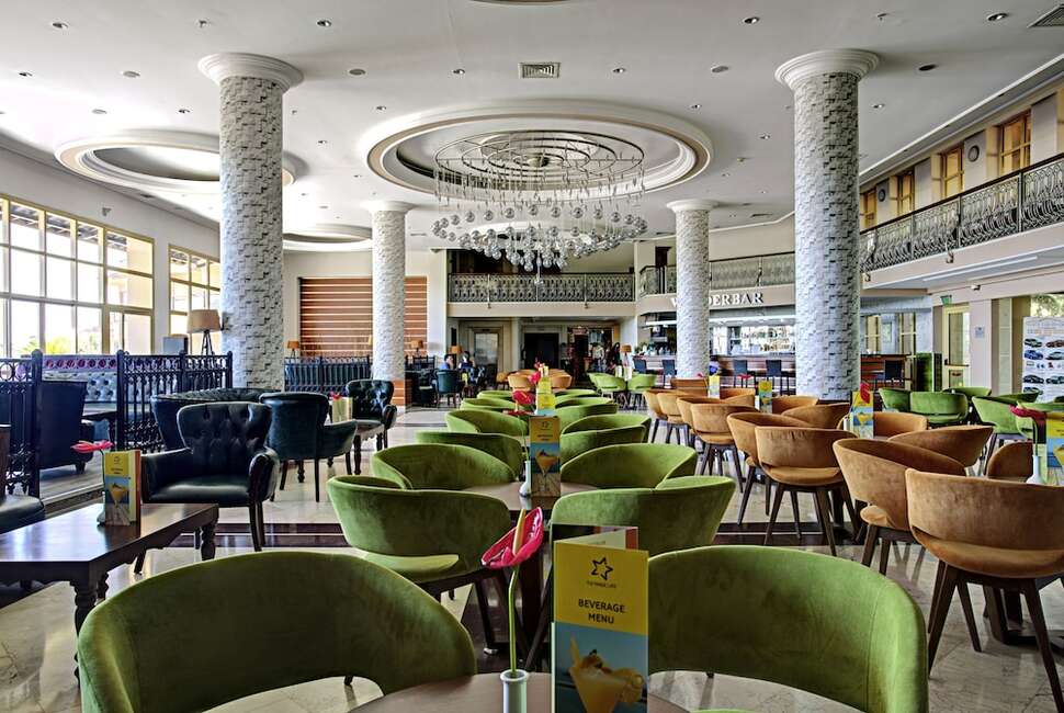 Een foto van het interieur van Asteria Family Resort Belek