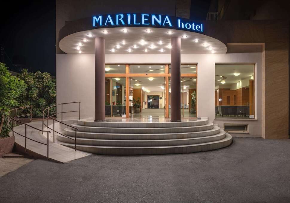 Een foto van de buitenkant van Hotel Marilena