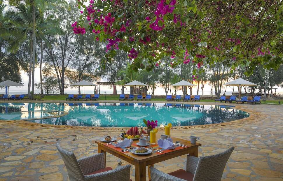 Ein Foto Bluebay Beach Resort & Spa