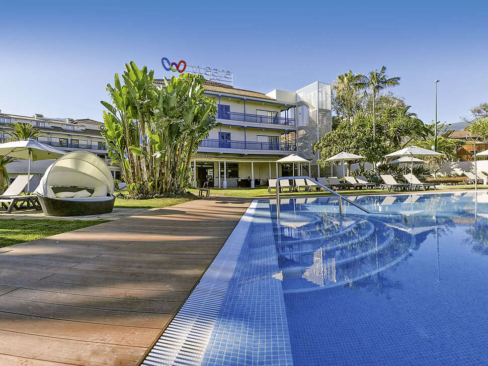 Een foto van het zwembad bij Hotel O7 Tenerife