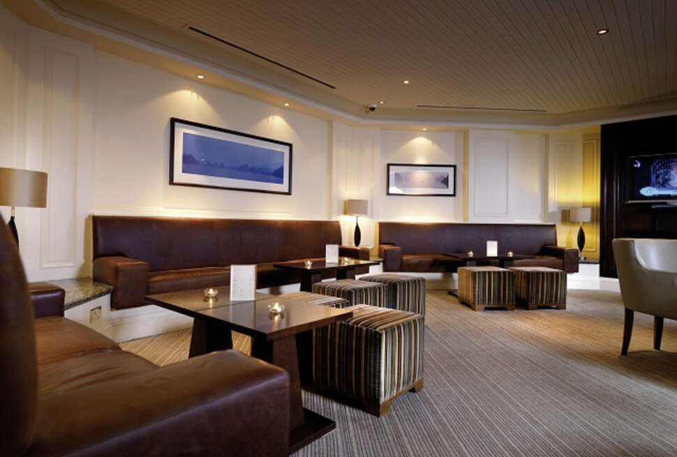 Een foto van het interieur van The Tower Hotel